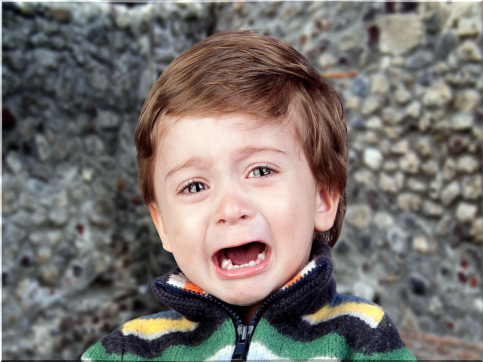 4 tricks so that your child does not scream in public