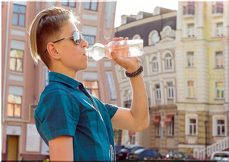 Dehydration in adolescence, what to do?