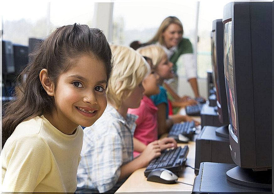 Why are computer science courses for children important?