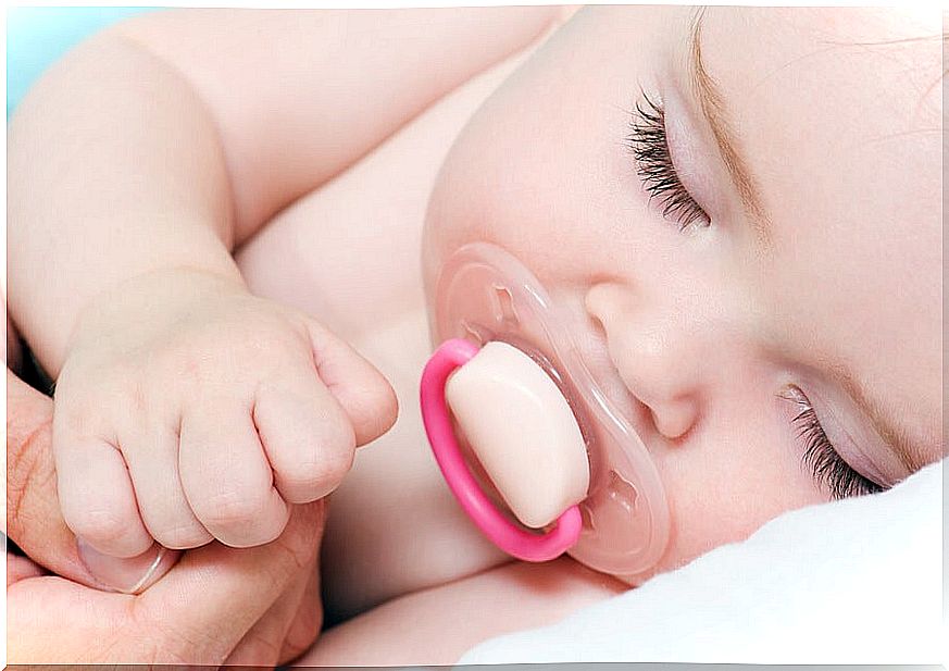 Is it good for children to sleep with a pacifier?