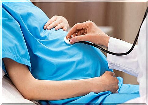 Suffering bleeding during pregnancy is reason enough for an early medical check-up.