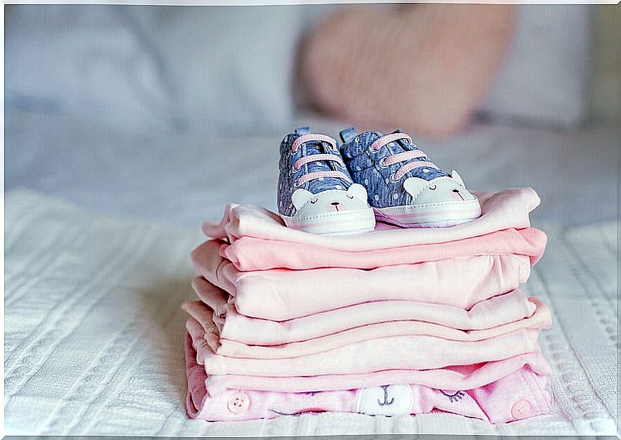 What to do with clothes that no longer fit my baby?